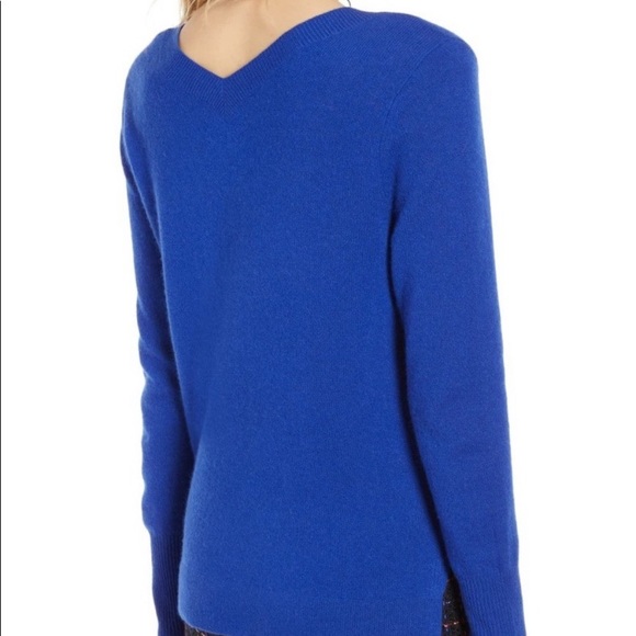 Halogen Royal Blue 100% Cashmere Sweater V Neck - Picture 3 of 8